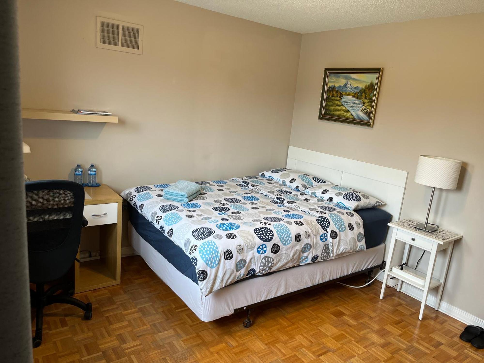 Comfort Rooms Near Toronto Airport Мисисага Стая снимка